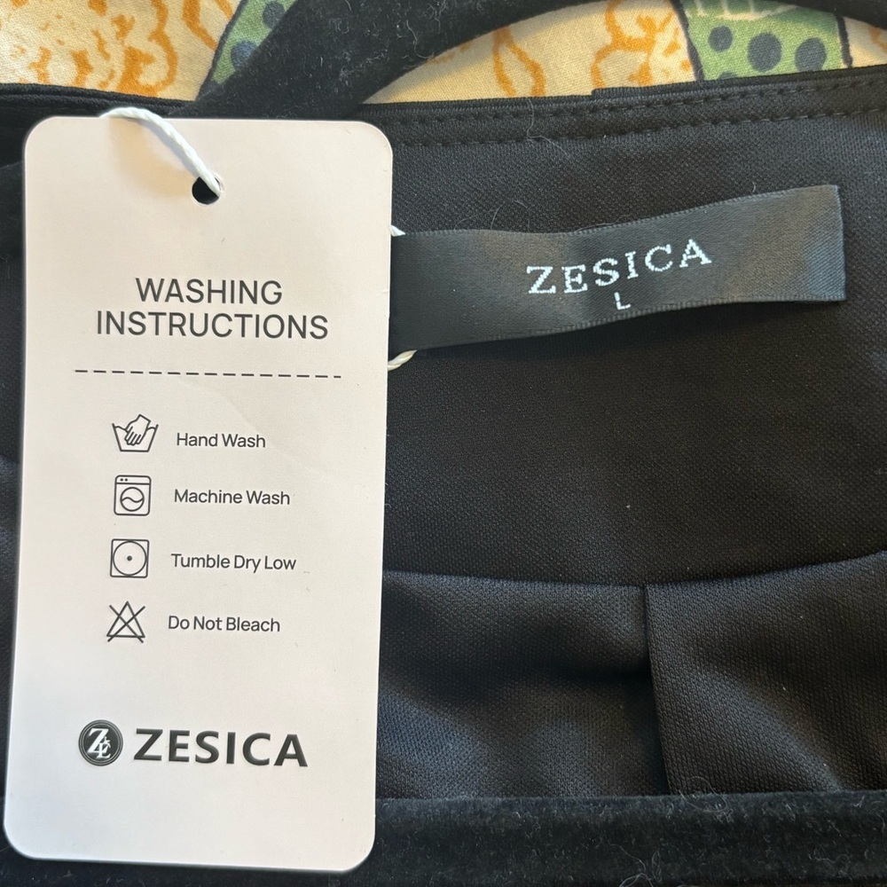 NWT Zesica Black Fitted Square Neck Blazer - size L​ - Picture 4 of 6
